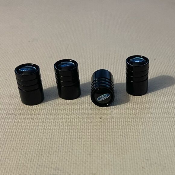 Ford valve Stem caps in Black set of 4 NWT - Picture 3 of 4